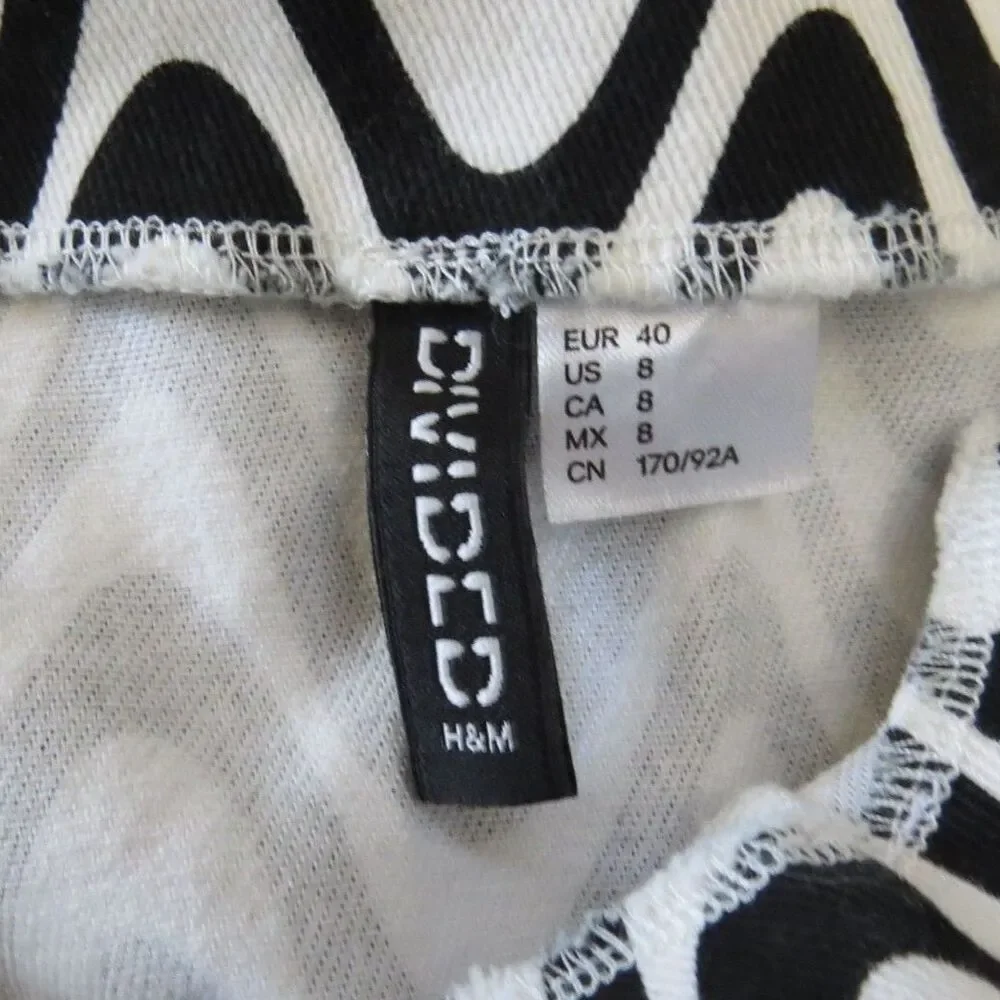H&M Divided Women's Retro Trippy Denim Striped Mini Dress Black White 8 EUC - Picture 6 of 7